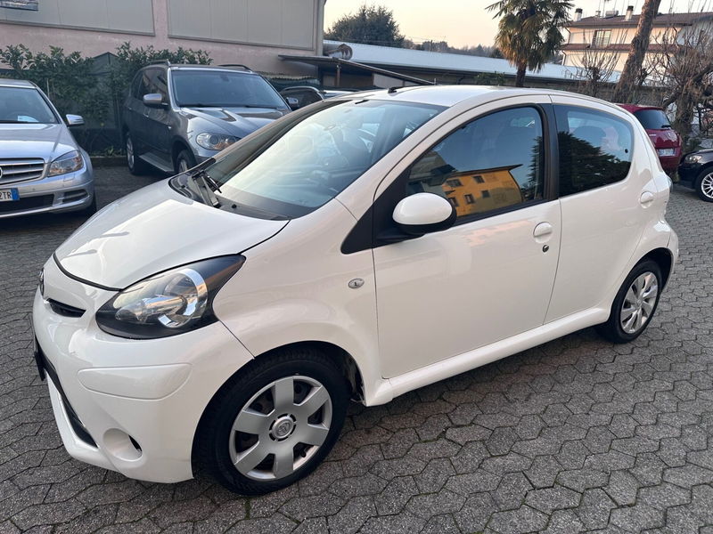 Toyota Aygo 1.0 12V VVT-i 5 porte Lounge Connect MMT