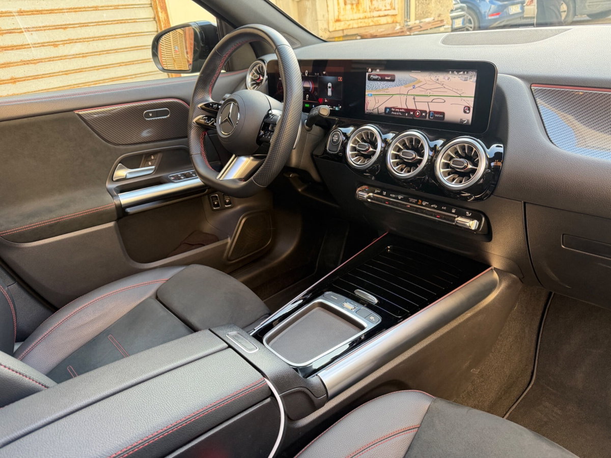 Mercedes-Benz GLA SUV 250 e phev AMG Line Advanced Plus auto (12)