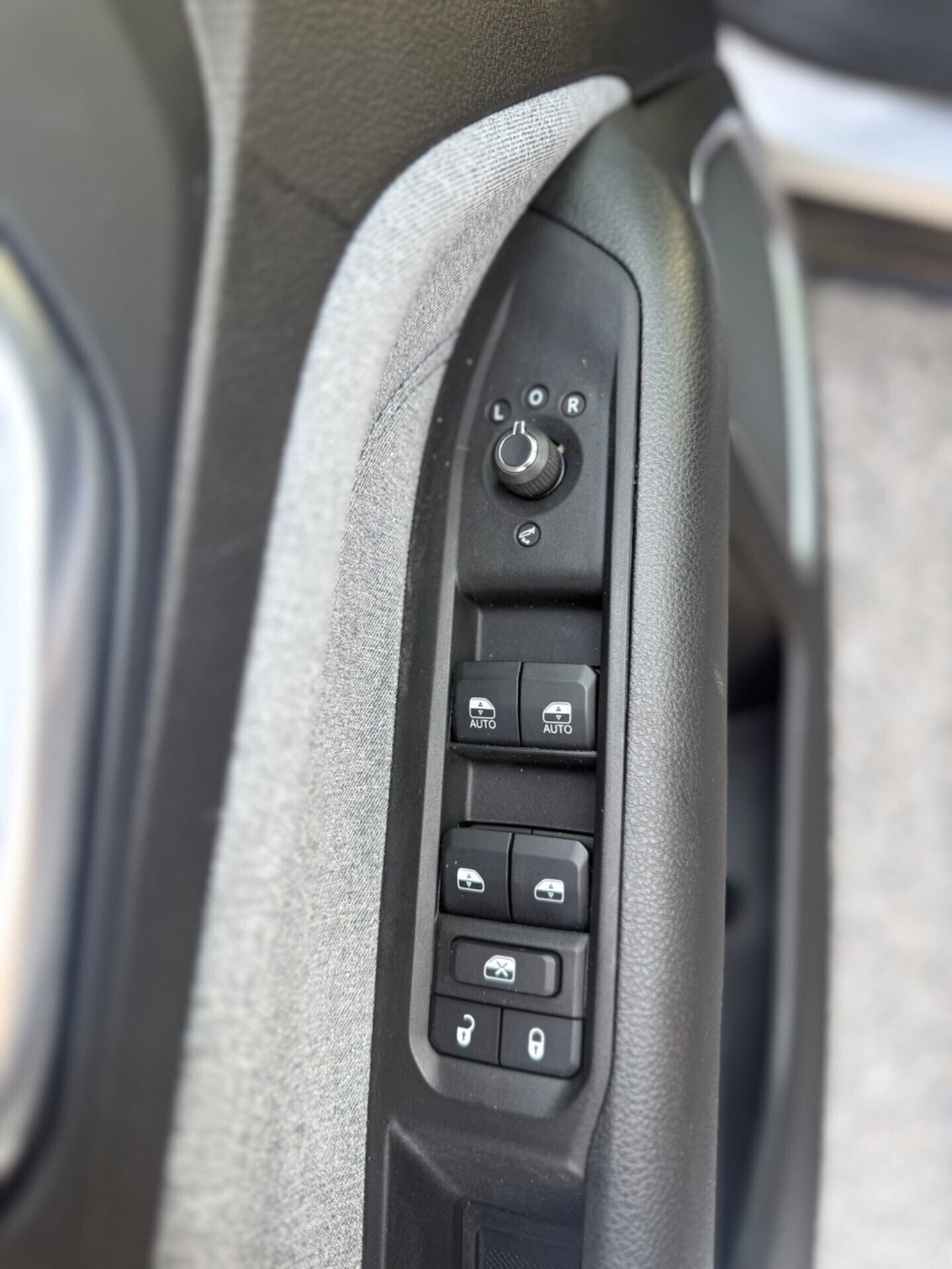 Jeep Compass 1.6 Multijet II 2WD Business (13)