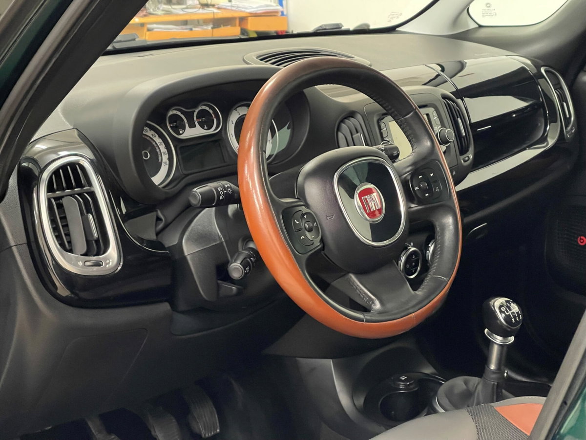 Fiat 500L 1.6 Multijet 120 CV Trekking (13)