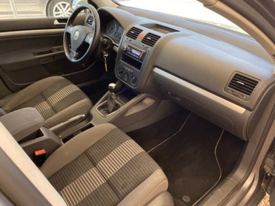 Volkswagen Golf 1.9 TDI DPF 4mot. 5p. Sportline (17)