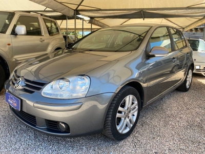 Volkswagen Golf 1.9 TDI DPF 4mot. 5p. Sportline (2)