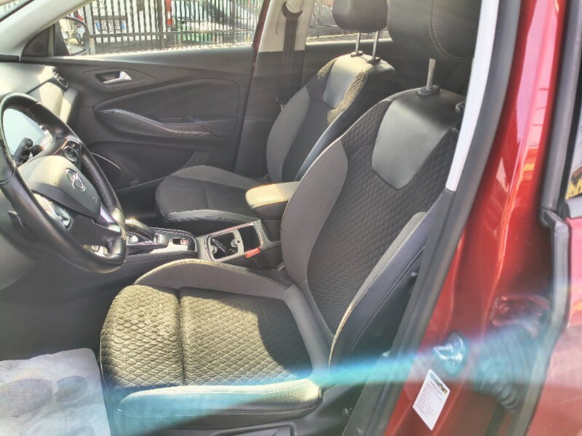Opel Grandland X 1.6 Hybrid4 Plug-in aut. AWD (7)