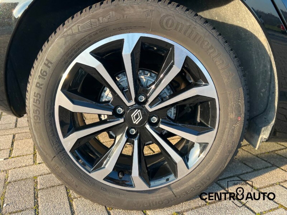 Renault Clio TCe 90 CV 5 porte Techno (11)