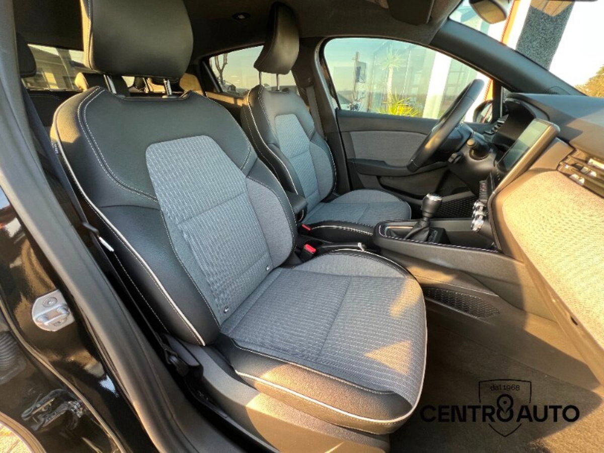 Renault Clio TCe 90 CV 5 porte Techno (13)