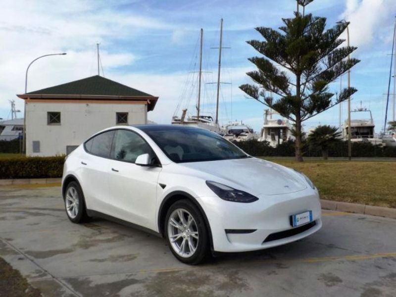 Tesla Model Y Long Range awd