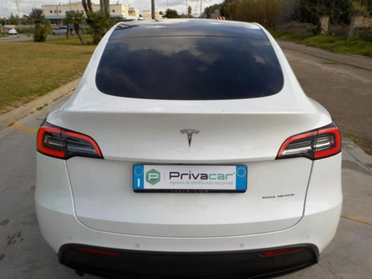 Tesla Model Y Premium Long Range awd (10)