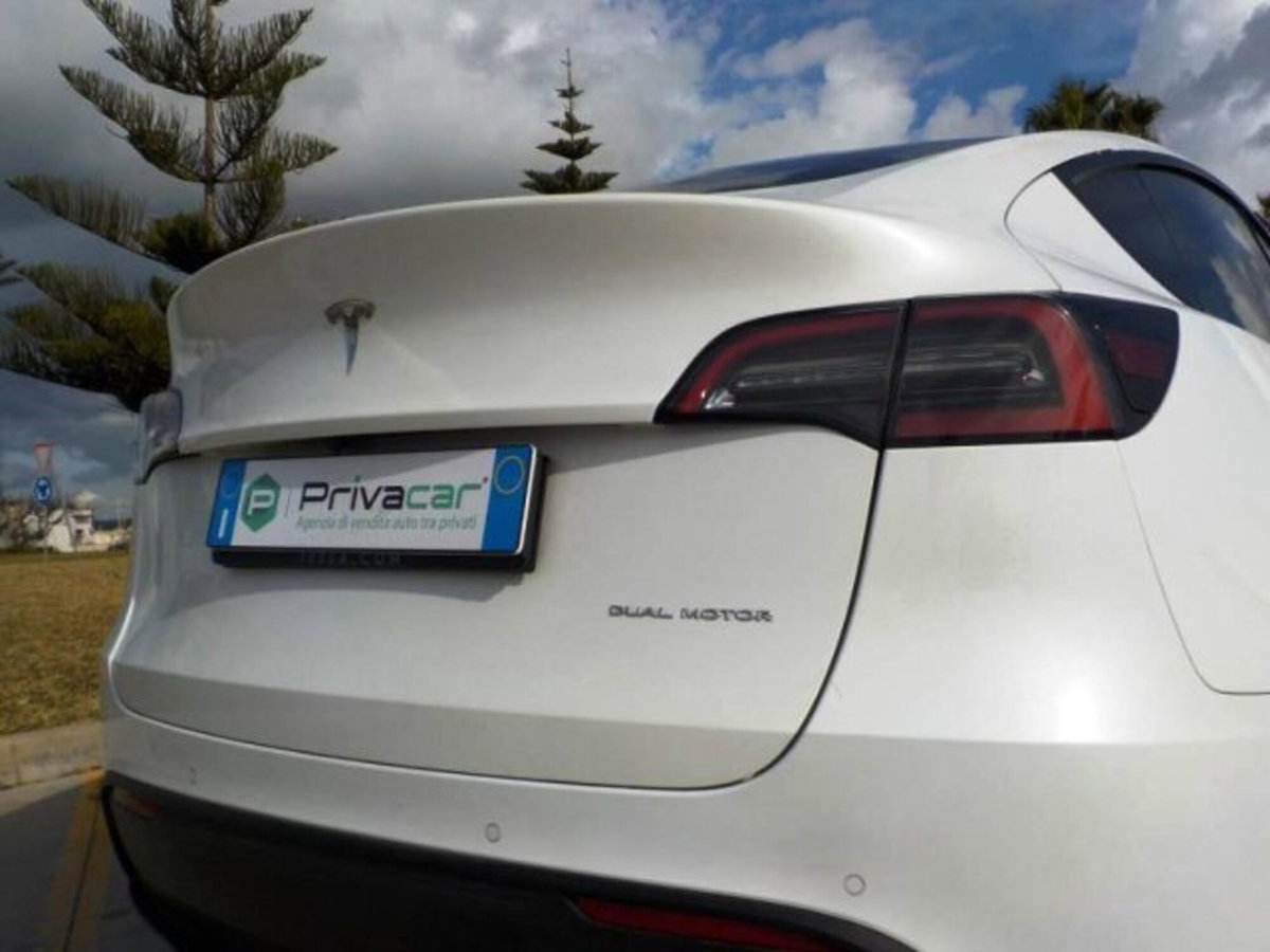 Tesla Model Y Premium Long Range awd (15)