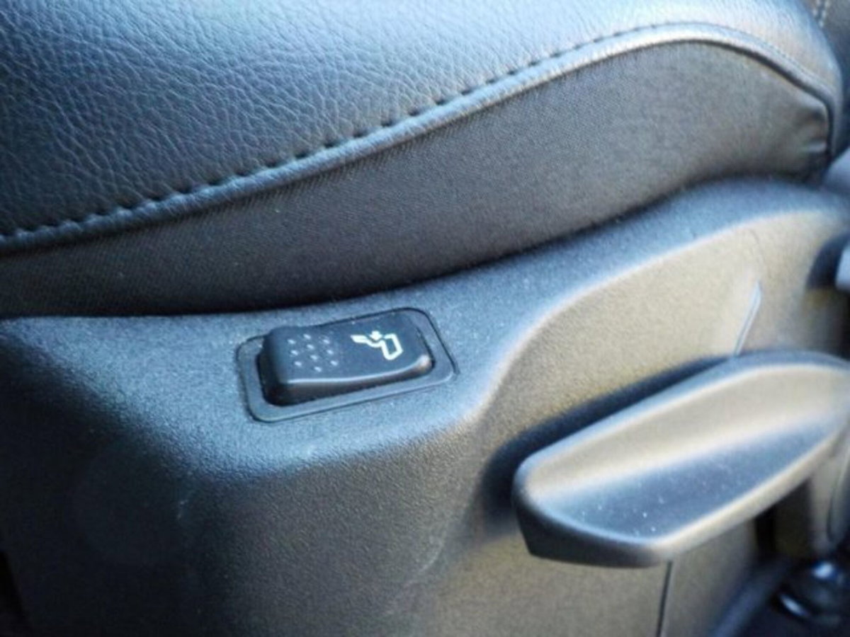 Jeep Compass 1.6 Multijet II 2WD Night Eagle (12)