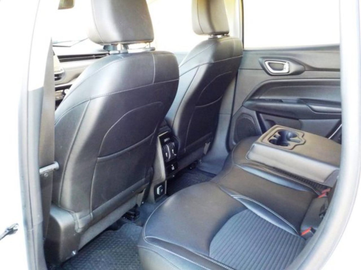 Jeep Compass 1.6 Multijet II 2WD Night Eagle (13)