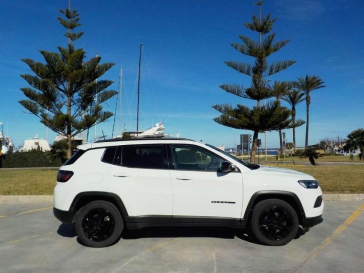 Jeep Compass 1.6 Multijet II 2WD Night Eagle (4)