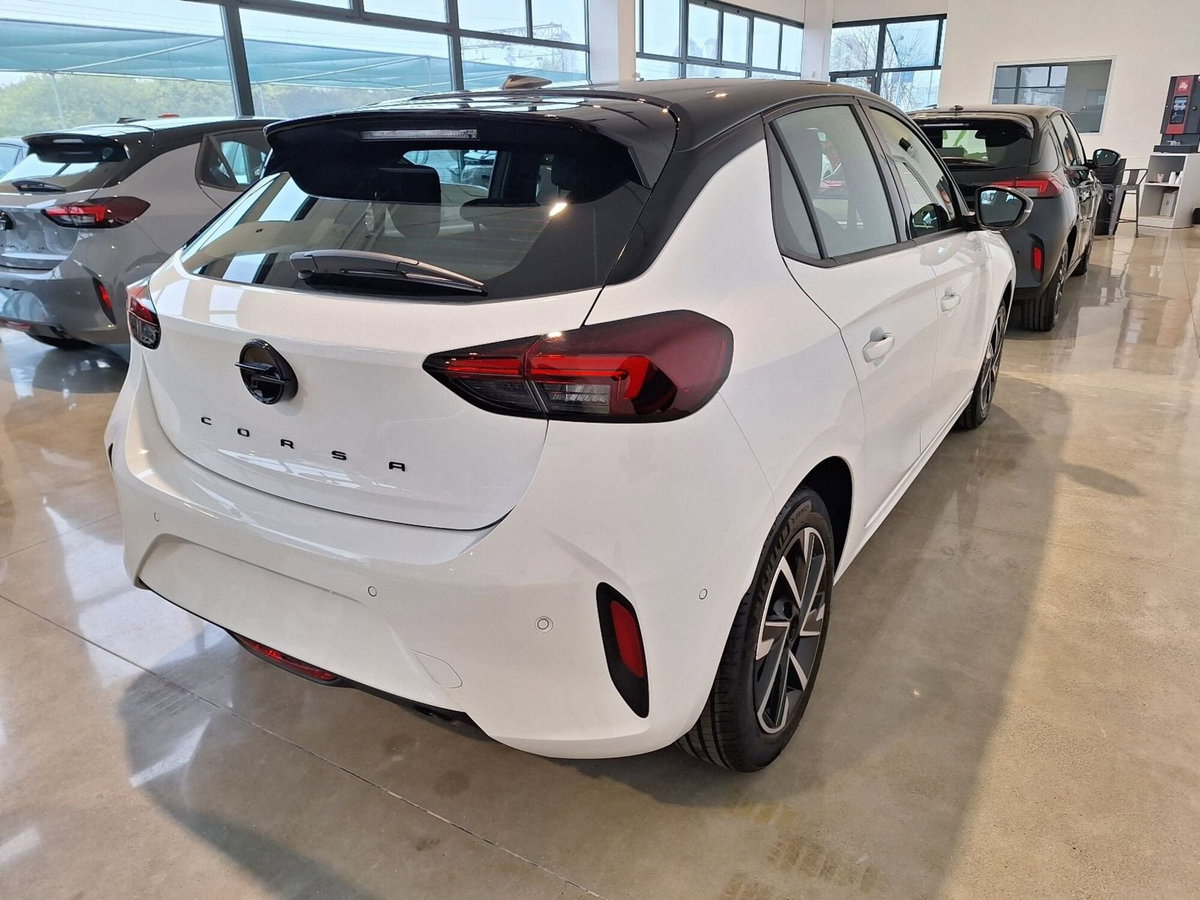 Opel Corsa 1.2 100 CV GS Line (6)