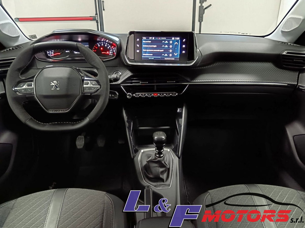 Peugeot 208 PureTech 100 Stop&Start 5 porte Allure (8)