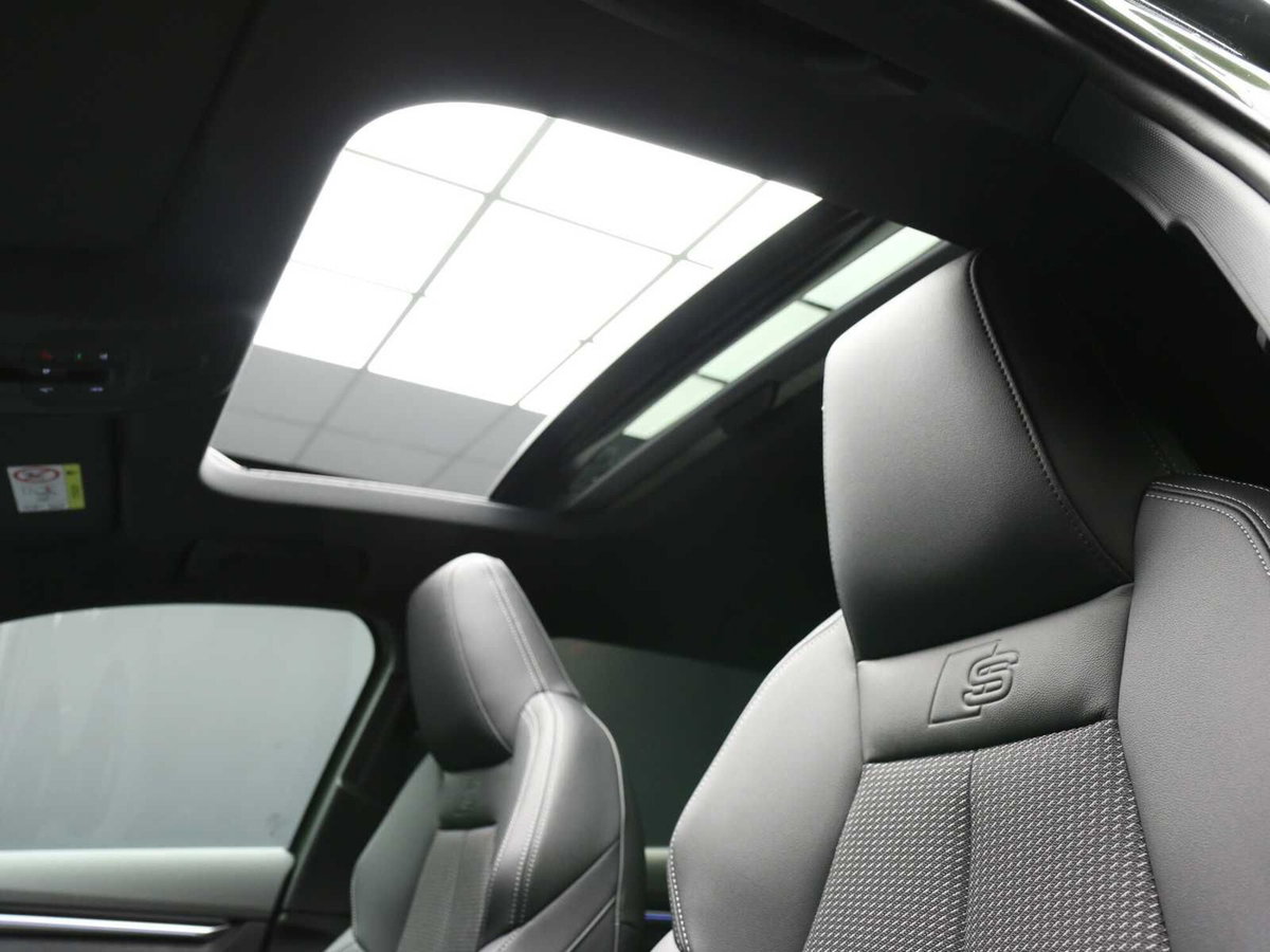Audi A3 Sportback 35 TDI S tronic S line edition (10)