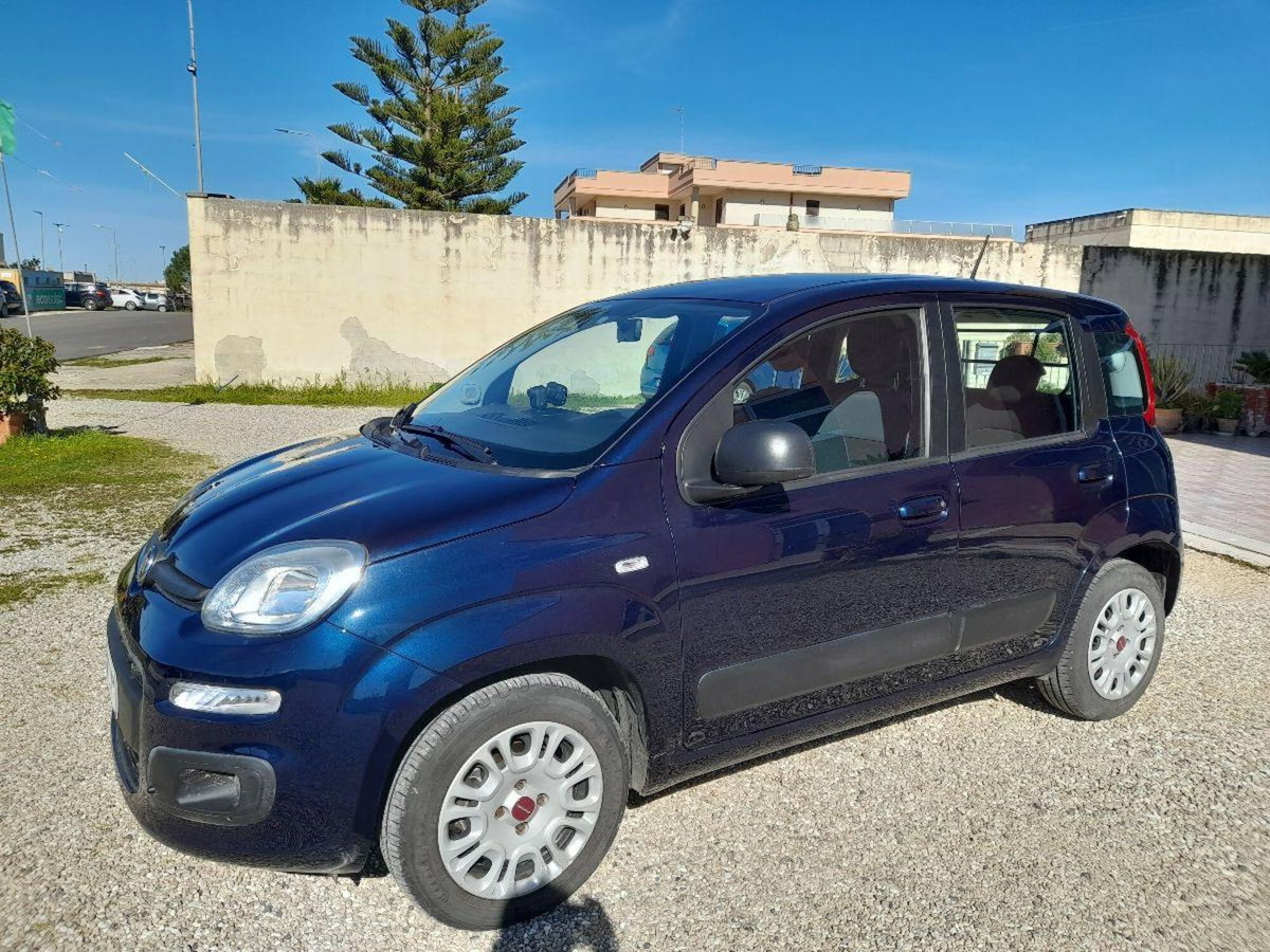 Fiat Panda 1.0 firefly hybrid Pop s&s 70cv (2)