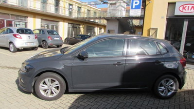 Volkswagen Polo 1.0 tsi R-Line 95cv (2)
