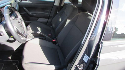 Volkswagen Polo 1.0 tsi R-Line 95cv (12)