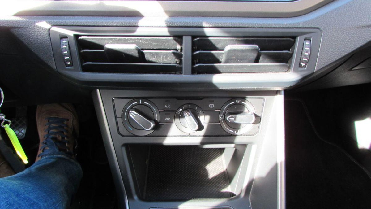 Volkswagen Polo 1.0 tsi R-Line 95cv (16)