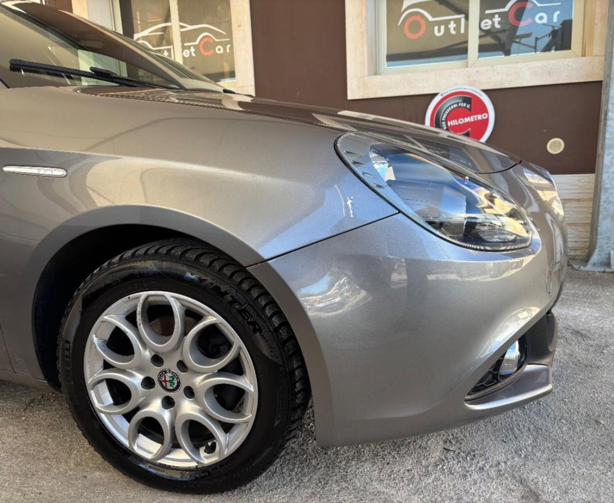 Alfa Romeo Giulietta 1.6 JTDm Super 120cv (14)