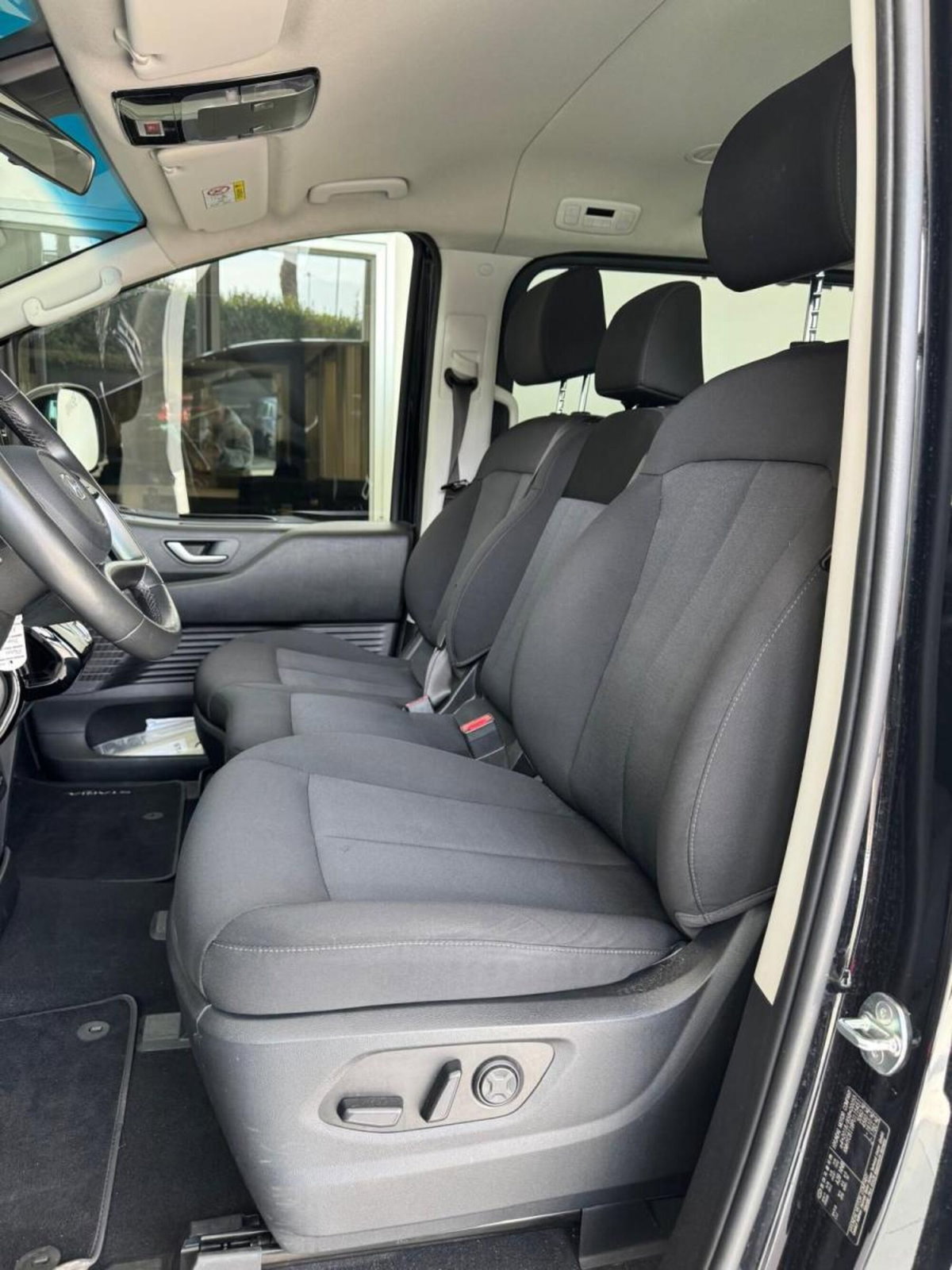 Hyundai Staria 2.2 2wd auto (11)