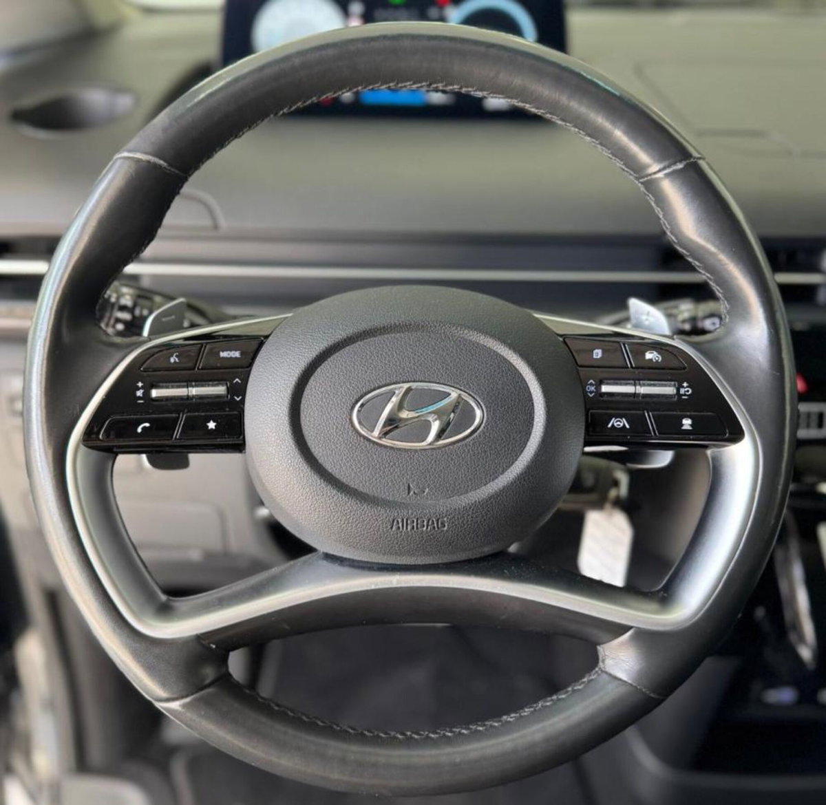 Hyundai Staria 2.2 2wd auto (14)