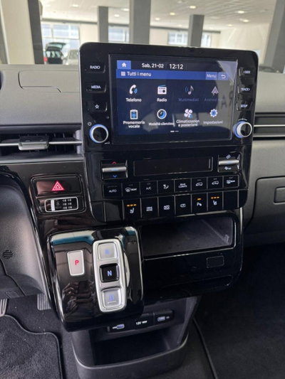 Hyundai Staria 2.2 2wd auto (16)