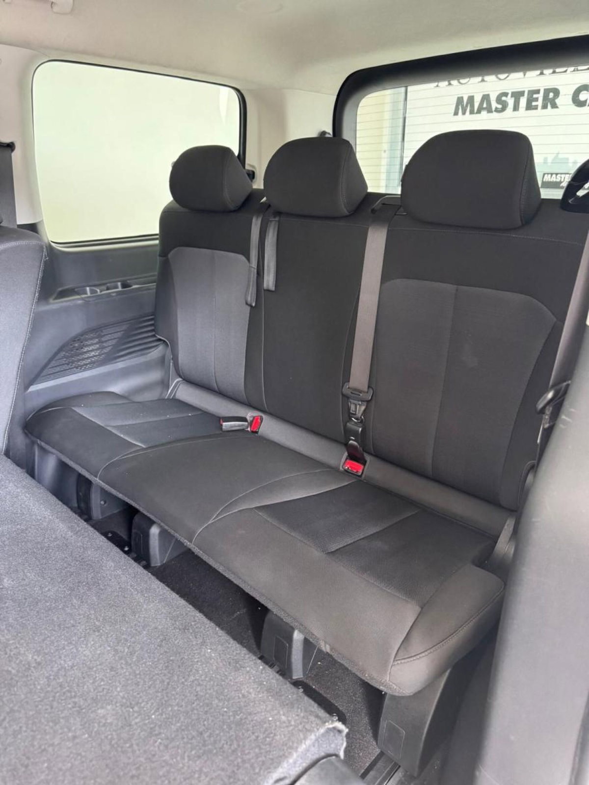 Hyundai Staria 2.2 2wd auto (20)