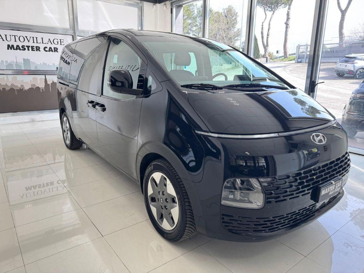 Hyundai Staria 2.2 2wd auto (3)