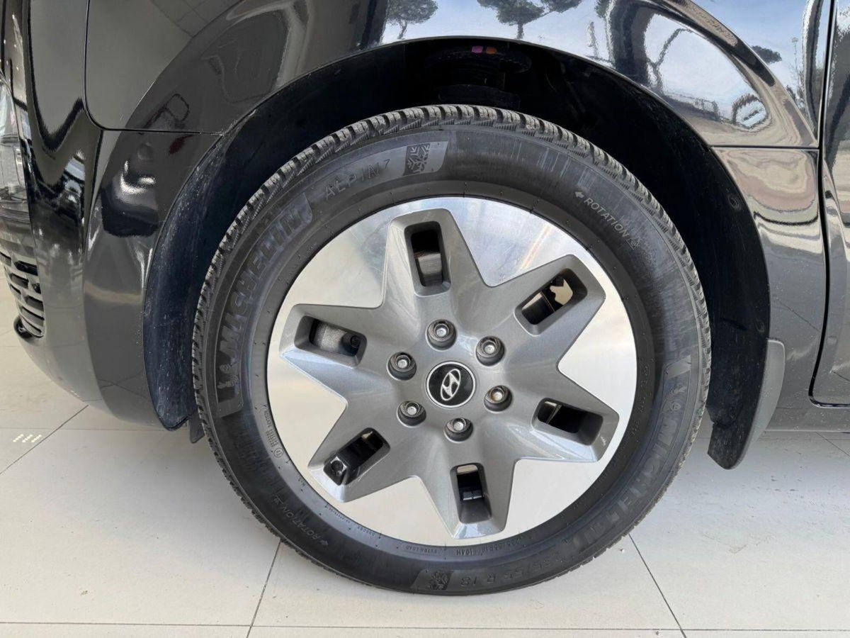 Hyundai Staria 2.2 2wd auto (8)