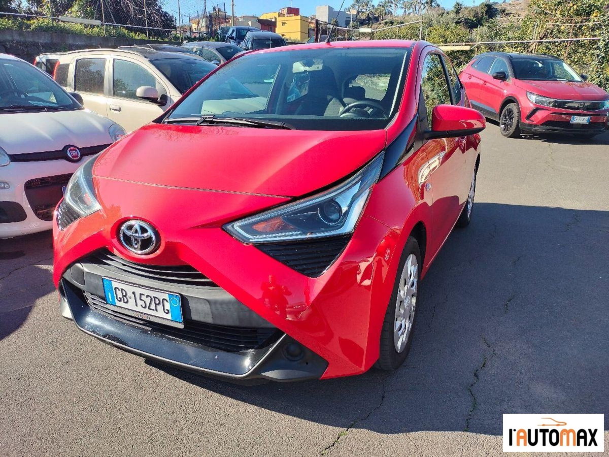 Toyota Aygo 1.0 VVT-i 72 CV 5 porte x-cool MMT (3)