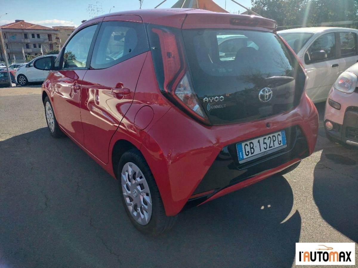 Toyota Aygo 1.0 VVT-i 72 CV 5 porte x-cool MMT (4)