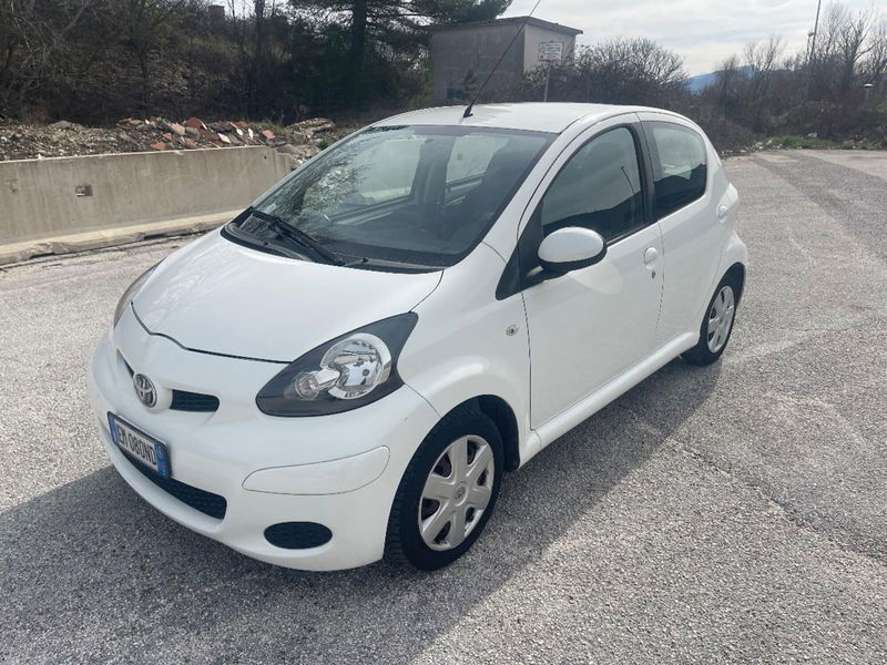 Toyota Aygo 1.0 12V VVT-i 5 porte Deep Ocean Connect