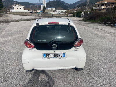 Toyota Aygo 1.0 12V VVT-i 5 porte Deep Ocean Connect (6)