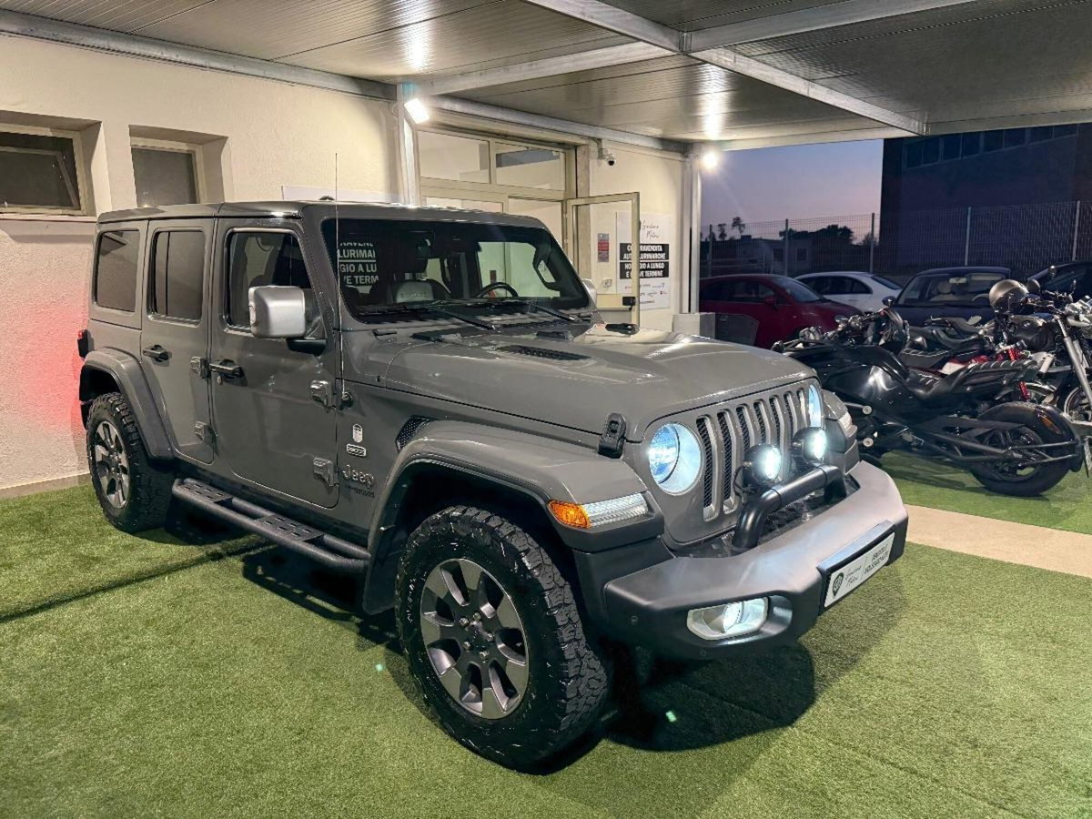 Jeep Wrangler Unlimited 2.2 Mjt II Sahara (3)