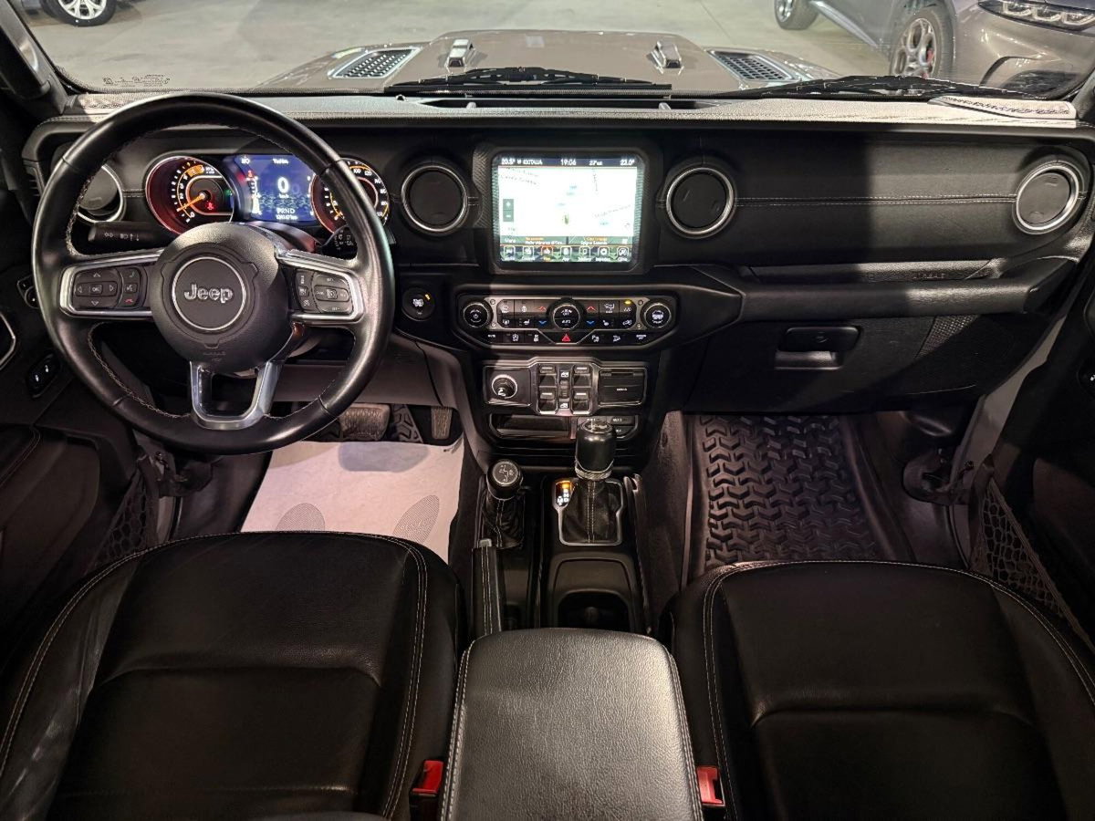 Jeep Wrangler Unlimited 2.2 Mjt II Sahara (8)