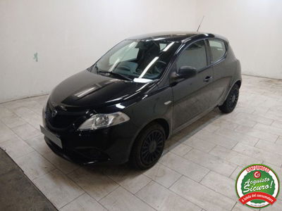 Lancia Ypsilon 1.2 69 CV 5 porte GPL Ecochic Elefantino Blu usata