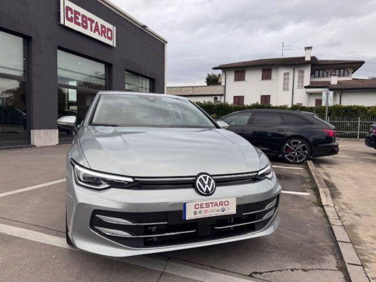 Volkswagen Golf 2.0 TDI 150 CV DSG SCR Style (2)
