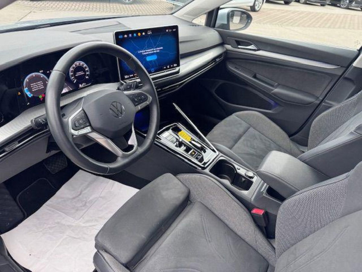 Volkswagen Golf 2.0 TDI 150 CV DSG SCR Style (8)