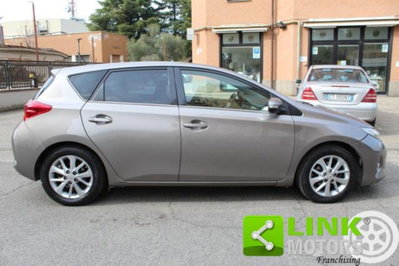 Toyota Auris 1.4 D-4D 5 porte Active (6)
