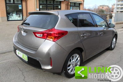 Toyota Auris 1.4 D-4D 5 porte Active (7)