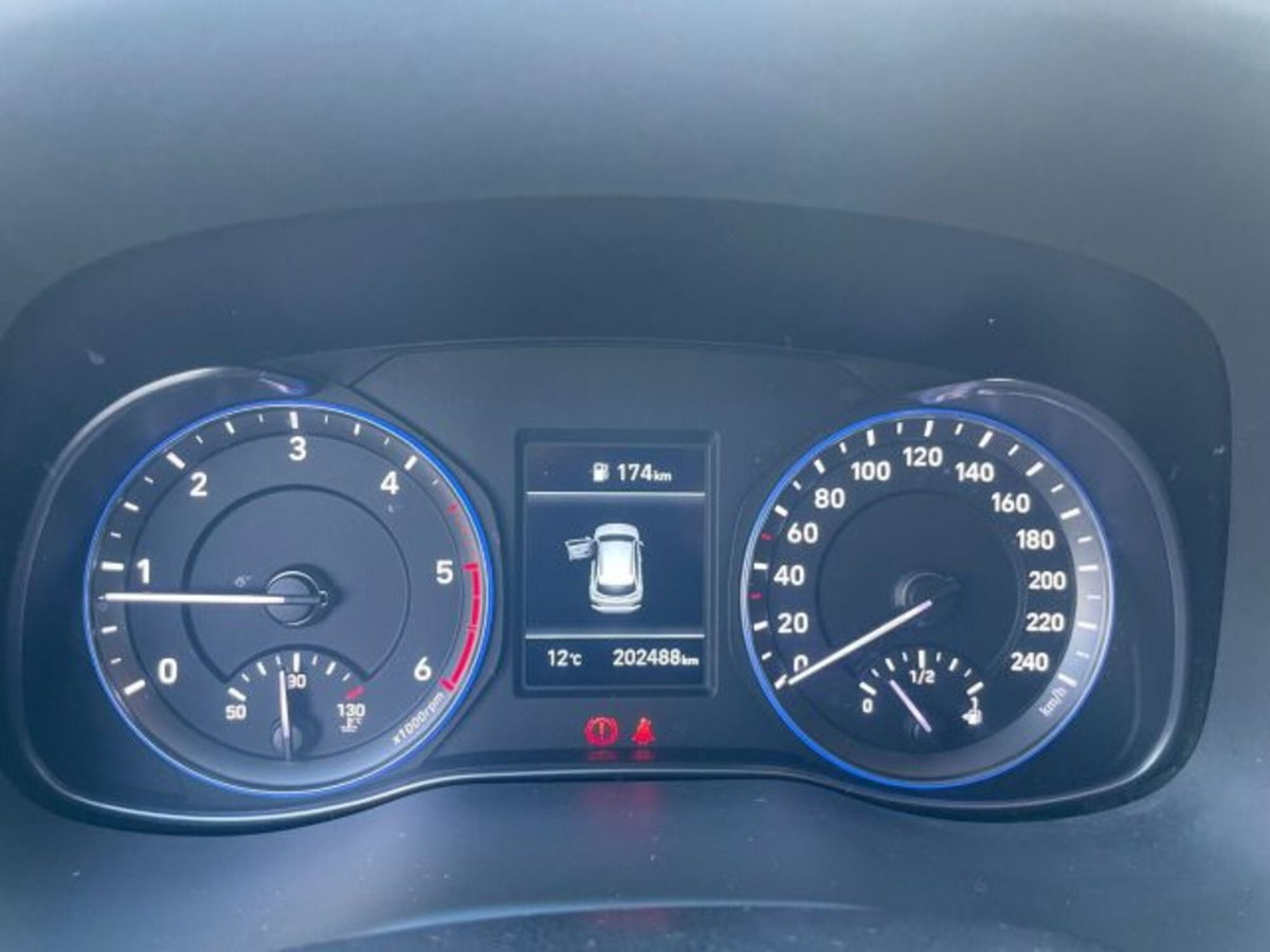 Hyundai Kona 1.6 CRDI 115 CV Style (15)
