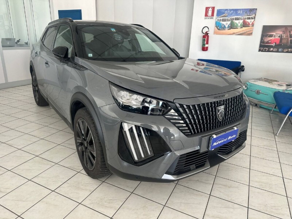 Peugeot 2008 PureTech 130 S&S EAT8 GT (3)