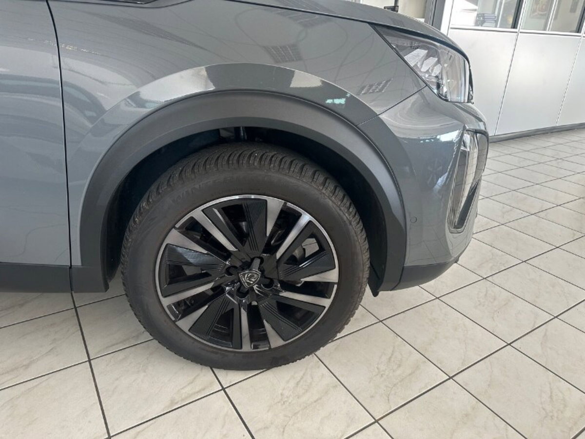 Peugeot 2008 PureTech 130 S&S EAT8 GT (4)