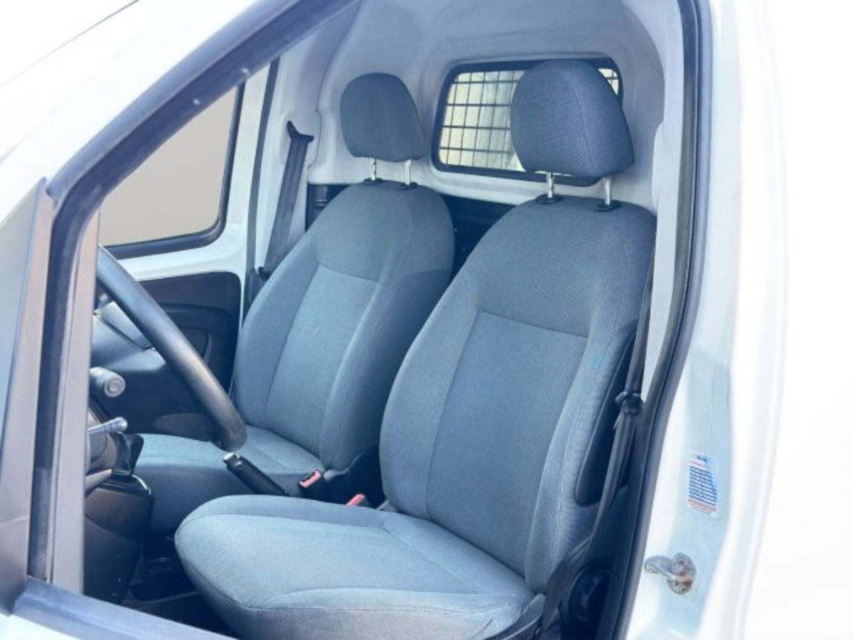 Fiat Fiorino Furgone cargo 1.3 mjt 80cv ecojet E6d-temp (14)