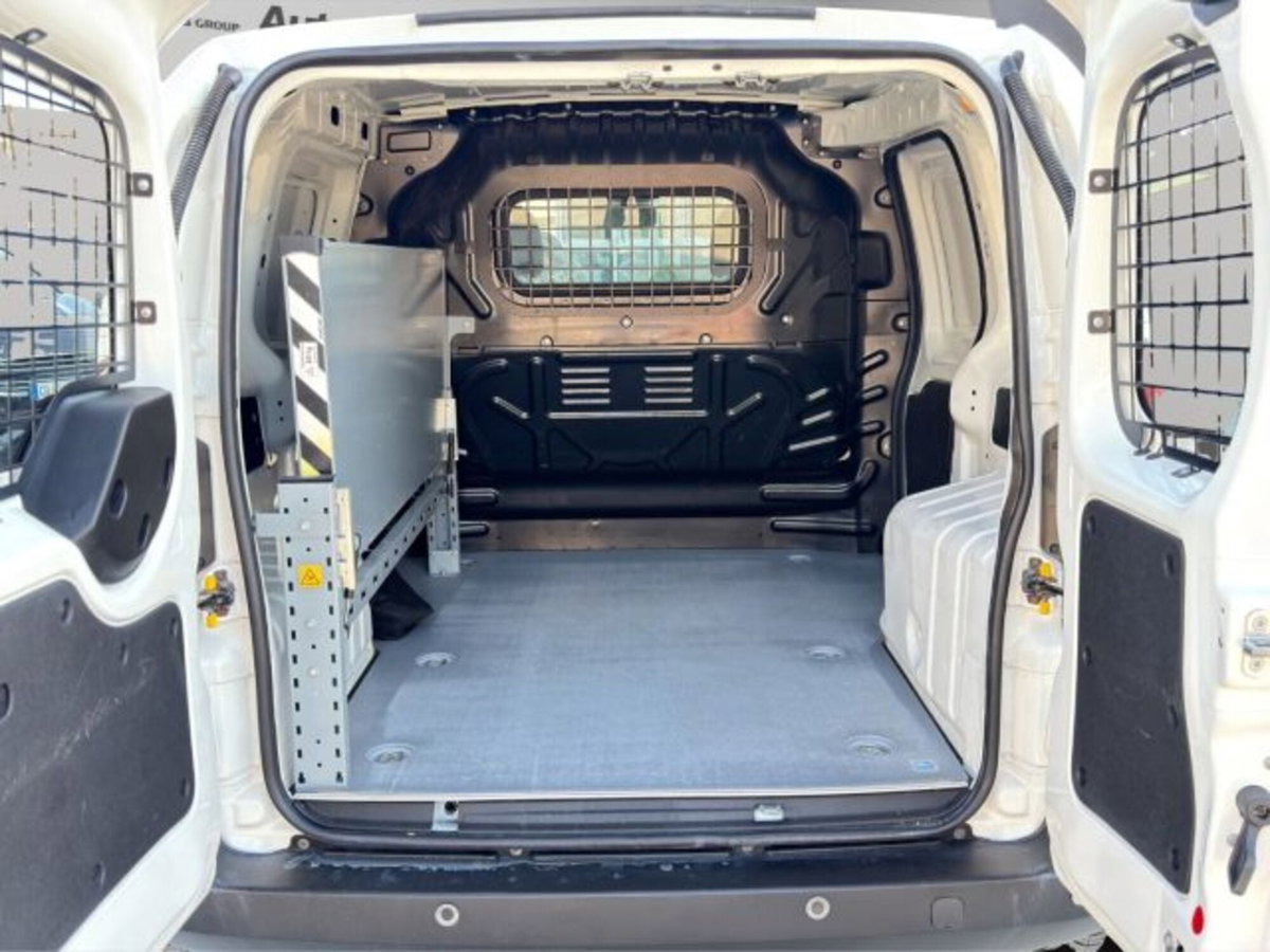 Fiat Fiorino Furgone cargo 1.3 mjt 80cv ecojet E6d-temp (15)