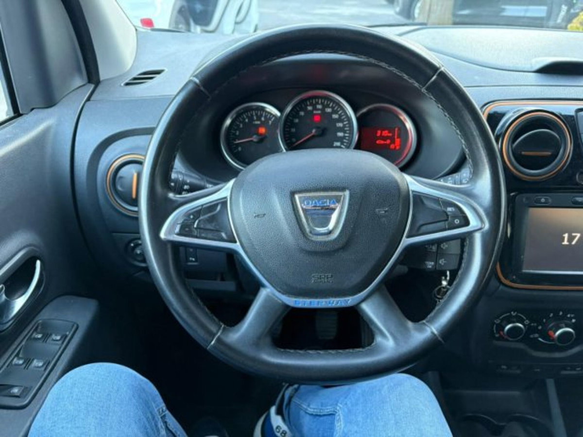Dacia Lodgy 1.5 dCi 8V 110CV 7 posti Prestige (11)