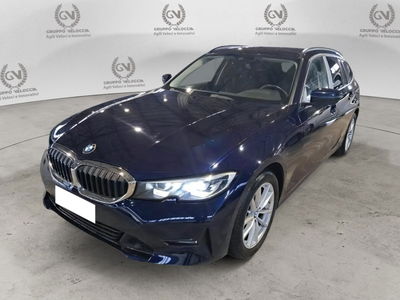 BMW Serie 3 Touring 320d xDrive  Business Advantage usata