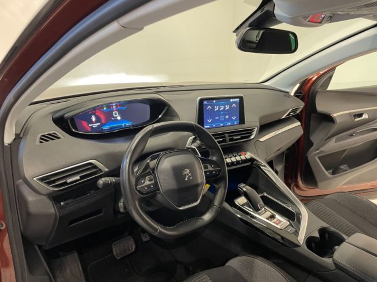 Peugeot 3008 BlueHDi 130 S&S EAT8 Active Business (15)