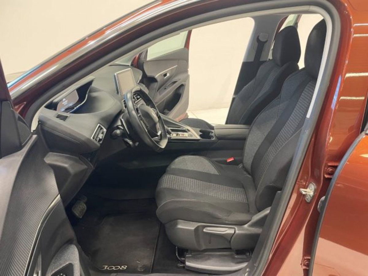 Peugeot 3008 BlueHDi 130 S&S EAT8 Active Business (6)