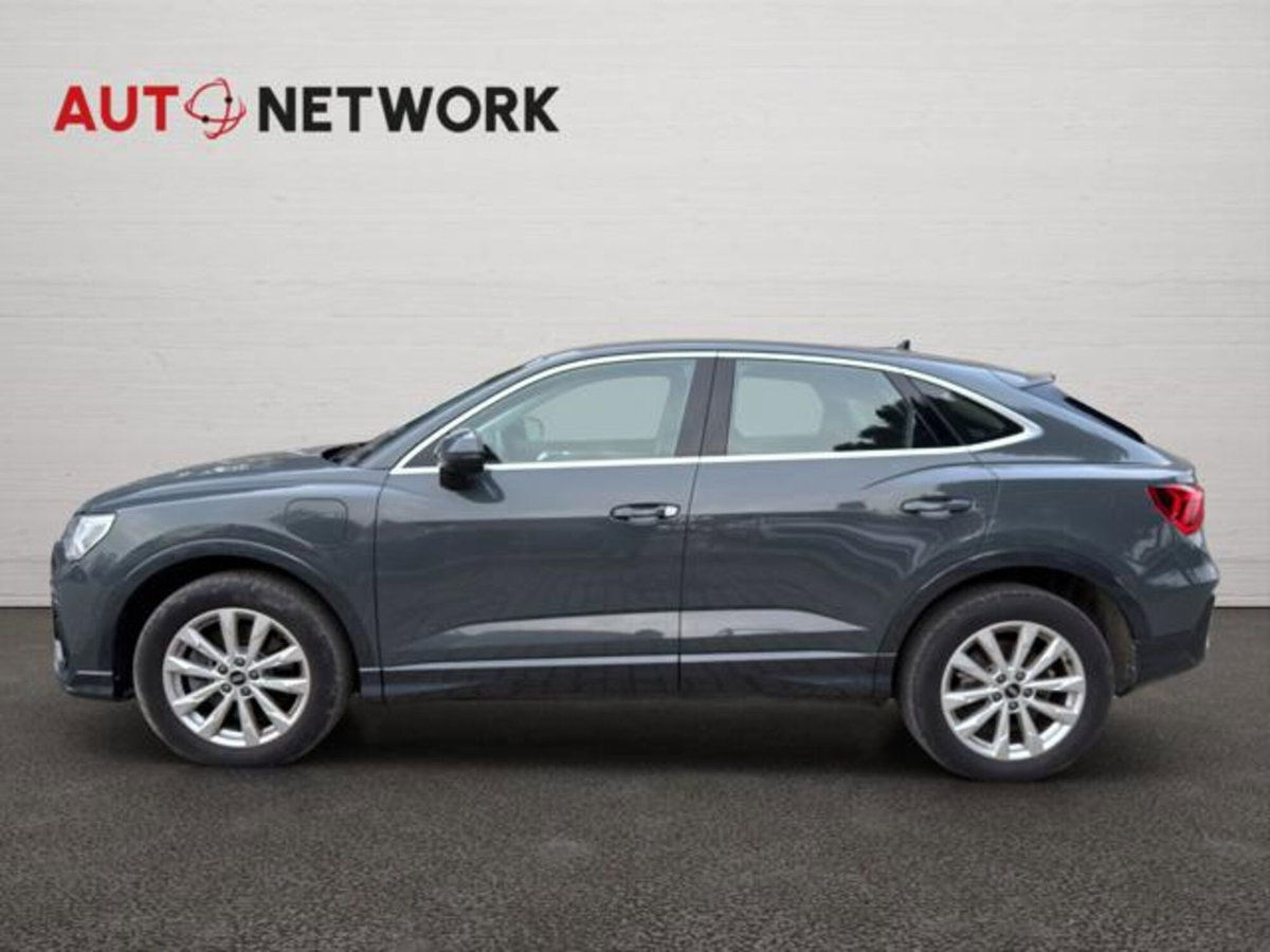 Audi Q3 Sportback 45 TFSI e S tronic Business Plus (4)